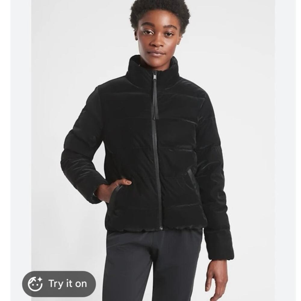 Athleta Venice Velvet Down Jacket in Black SZ XS